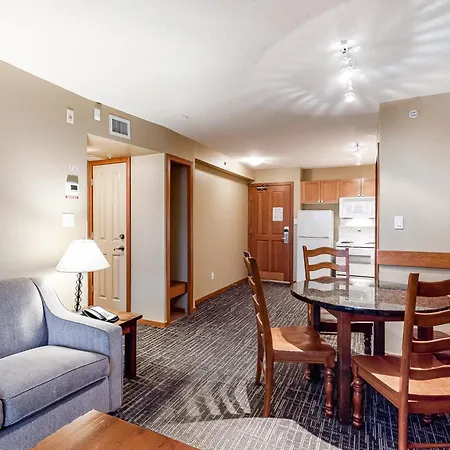 Cascade Lodge Whistler Room photo